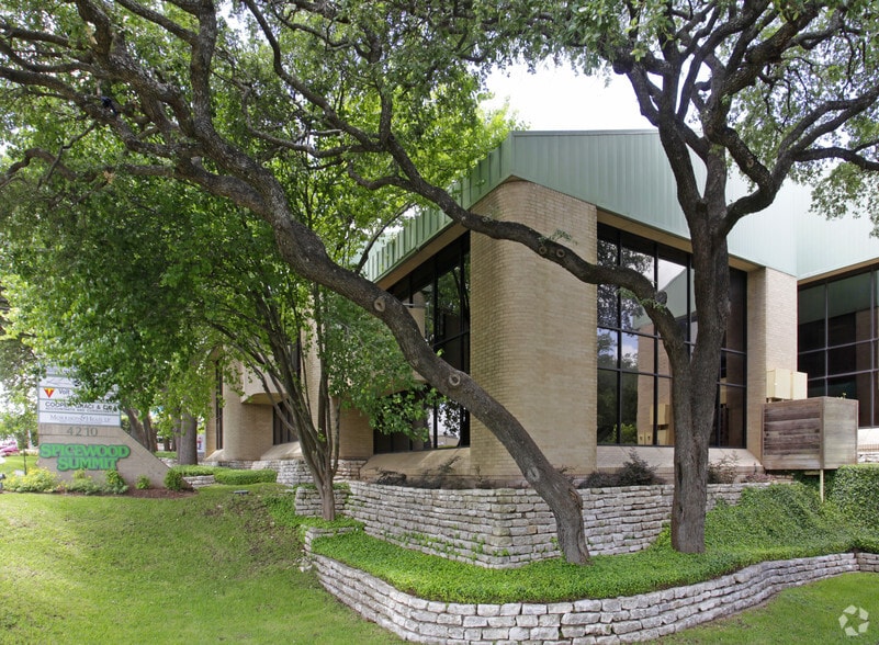 4210 Spicewood Springs Rd, Austin, TX à louer - Photo du bâtiment - Image 3 de 6