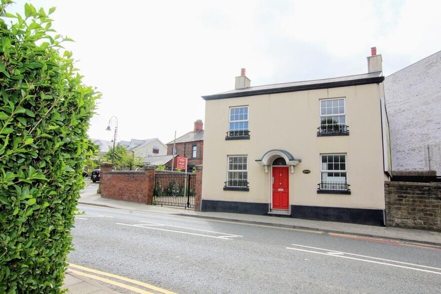 4 High St, Prescot for sale - Building Photo - Image 2 of 35