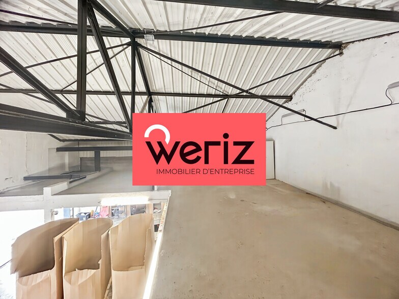 Flex in Châteauneuf-les-Martigues for lease - Primary Photo - Image 2 of 3
