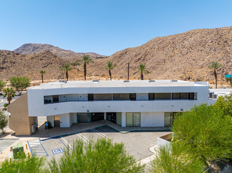 69550 US Highway 111, Rancho Mirage, CA à vendre - Photo du bâtiment - Image 3 de 35
