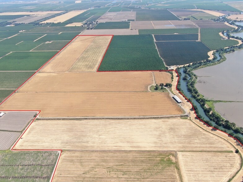 28725 N Vail Rd, Thornton, CA for sale - Building Photo - Image 1 of 7