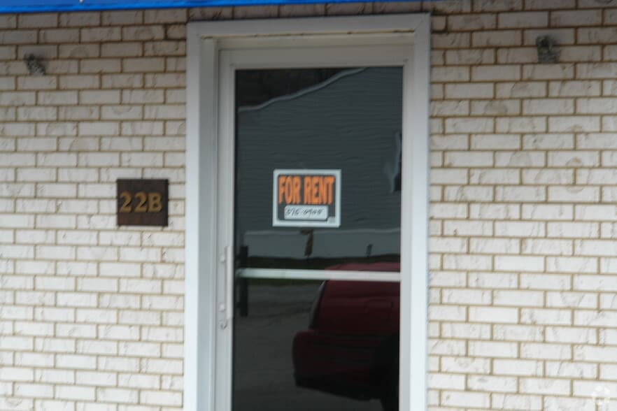 22A-22B Georgetown Ln, Beaver, PA for lease - Building Photo - Image 2 of 12
