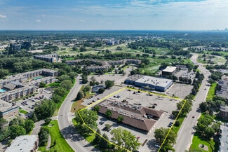 More details for 30 Nathan Ln, Plymouth, MN - Retail for Sale