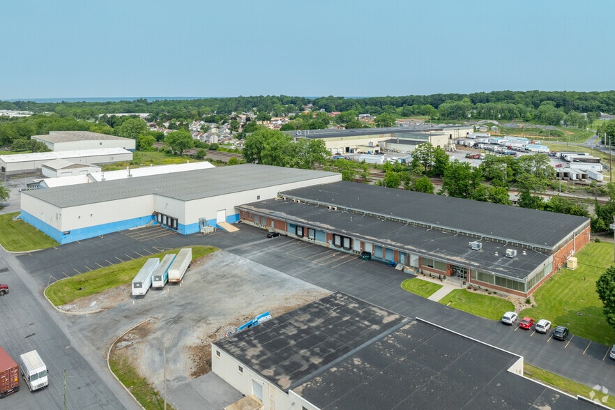 225 N 16th St, Lebanon, PA for lease - Building Photo - Image 2 of 14