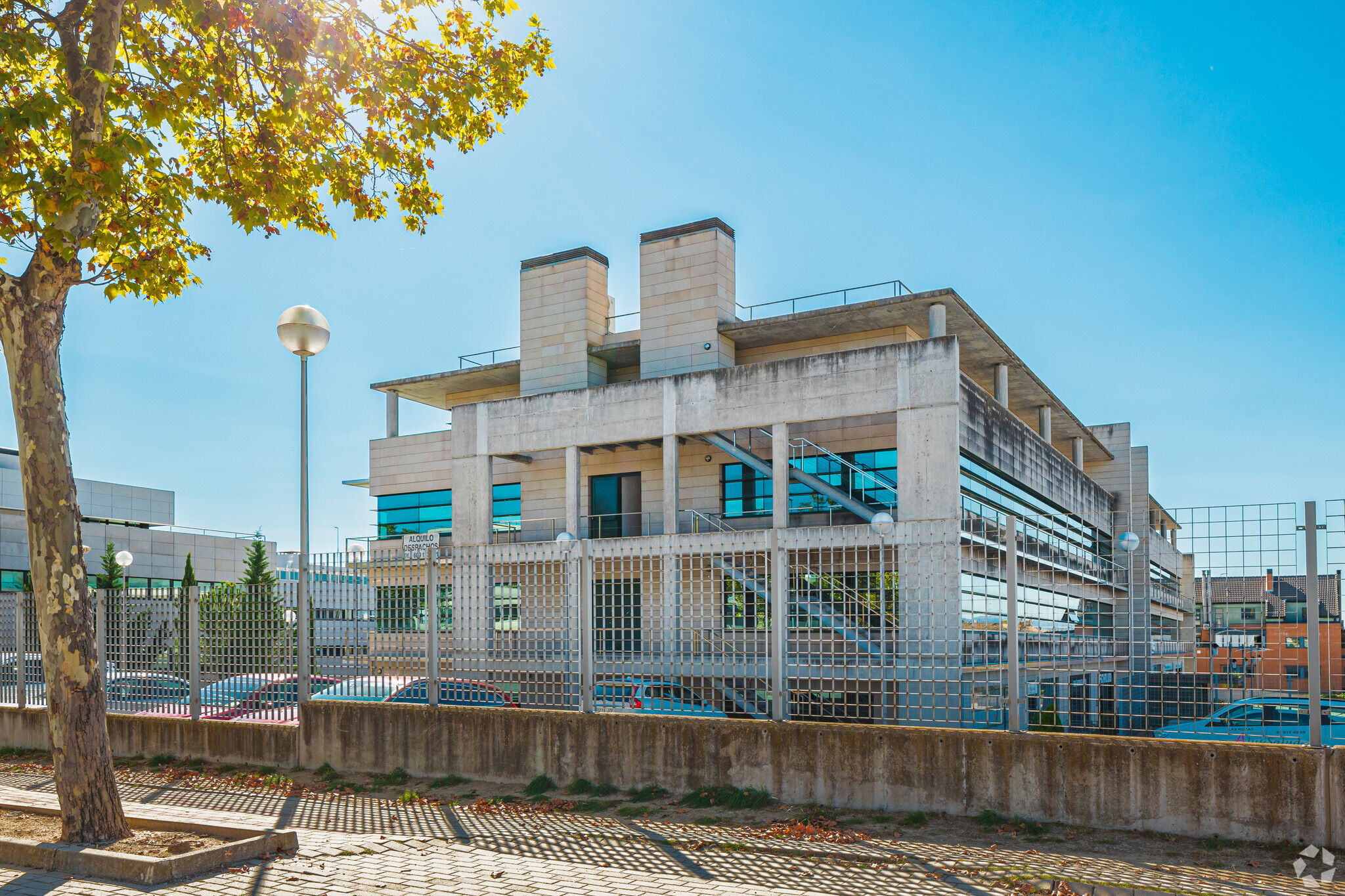 Calle Adolfo Pérez Esquivel, 3, Las Rozas de Madrid, Madrid for lease Primary Photo- Image 1 of 4