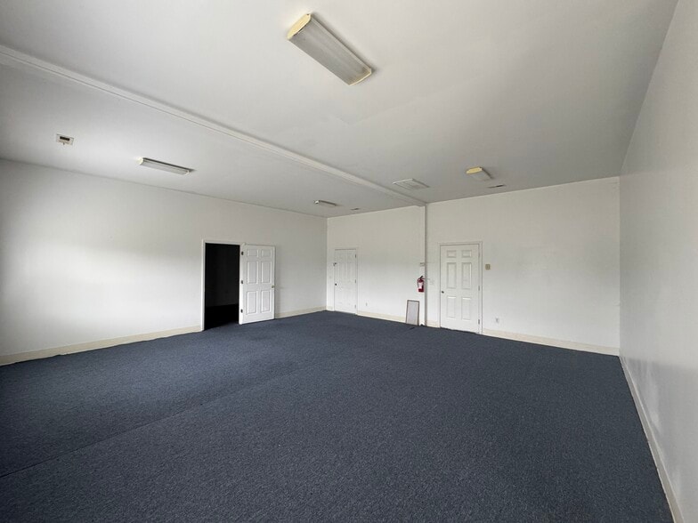 4931 Drive in Ln, Wendell, NC à louer - Photo du bâtiment - Image 3 de 9