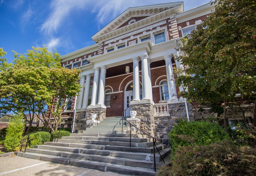 16 School St, Rye, NY à vendre - Photo du bâtiment - Image 1 de 1