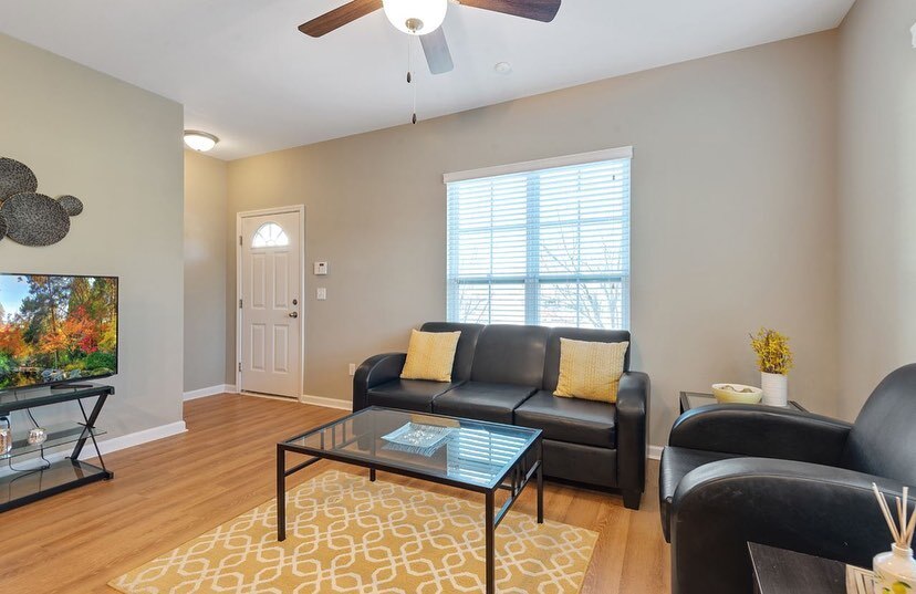 2021 Tyson Green Ave, Tallahassee, FL for sale - Interior Photo - Image 3 of 19