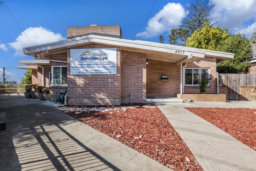 4677 Tompkins Ave, Oakland, CA à vendre - Photo du bâtiment - Image 2 de 52