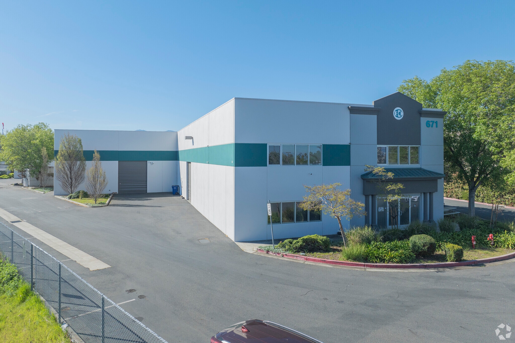 671 Willow Pass Rd, Pittsburg, CA for sale Primary Photo- Image 1 of 30