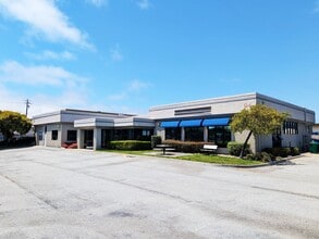 94 Hangar Way, Watsonville, CA à louer Photo intérieure- Image 1 de 12
