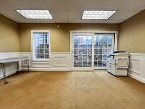 2614 Boston Post Rd, Guilford, CT for lease Interior Photo- Image 1 of 4