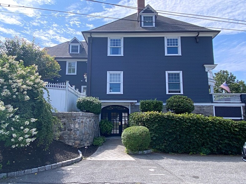 629 Main St, Woburn, MA for lease - Building Photo - Image 2 of 16