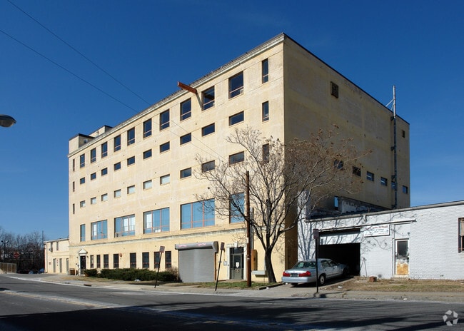 More details for 900 Franklin St NE, Washington, DC - Industrial for Sale