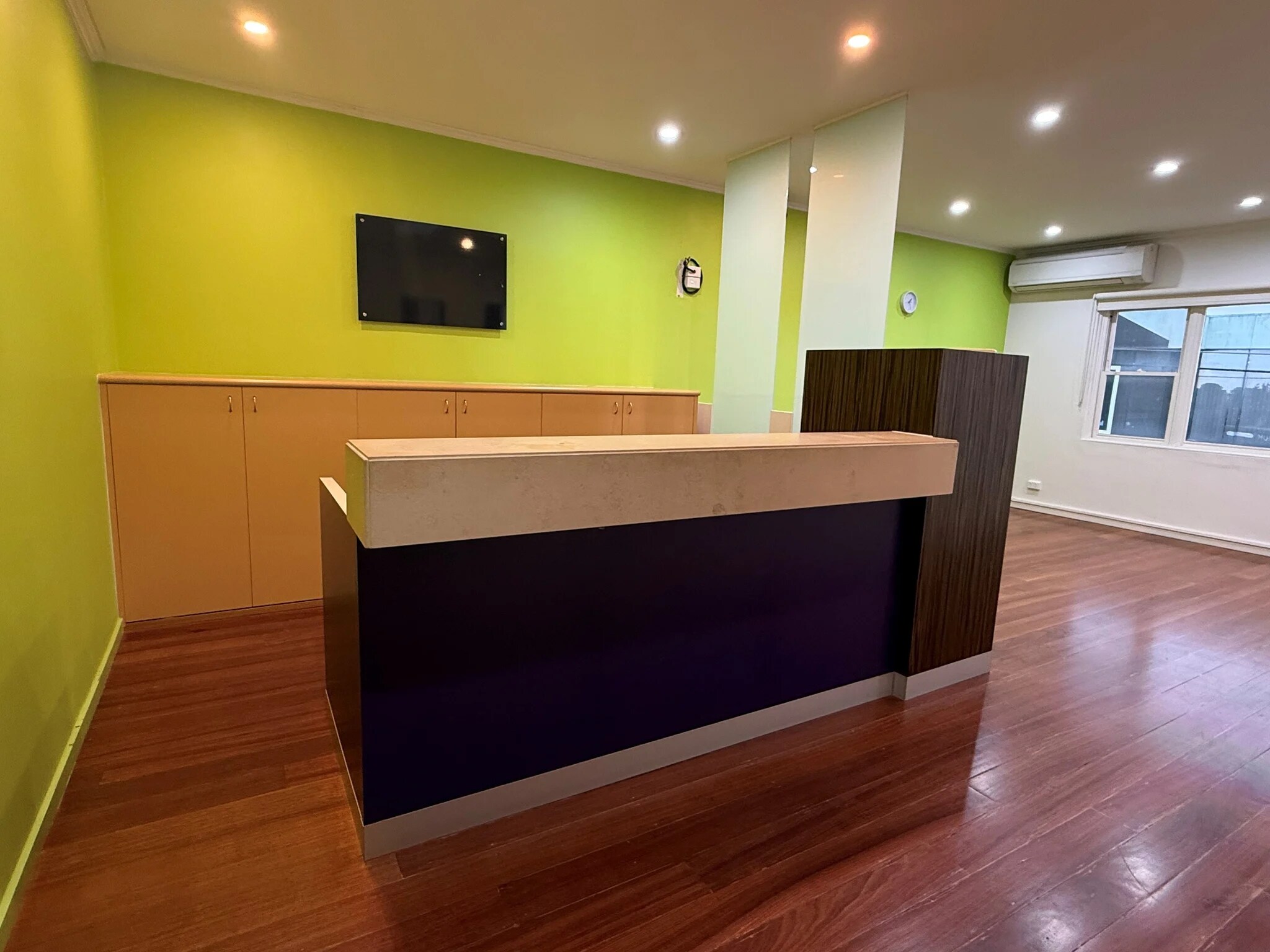 676 Centre Rd, Bentleigh East for lease Interior Photo- Image 1 of 3