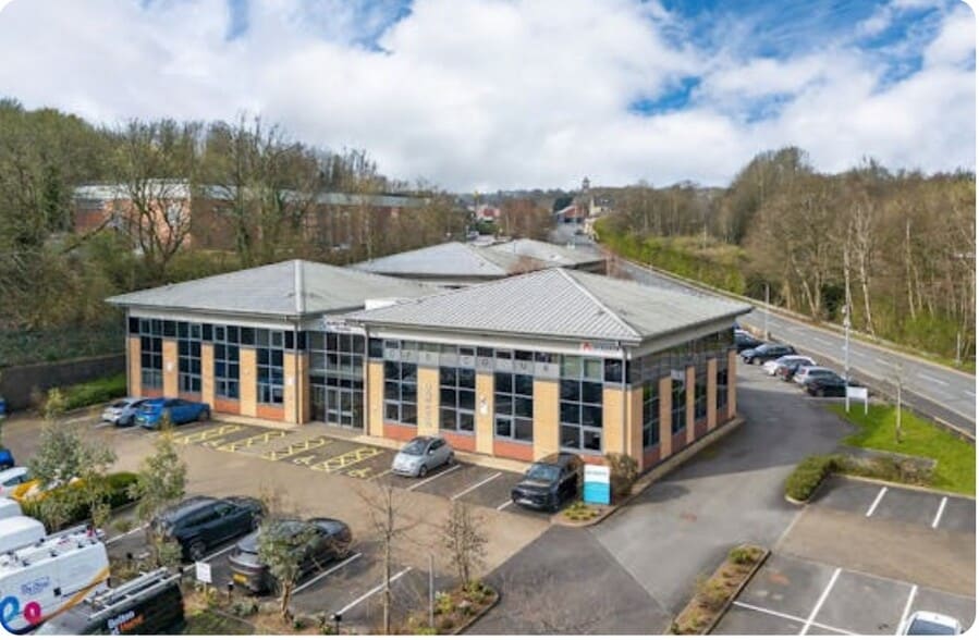 94 Waters Meeting Rd, Bolton for lease - Building Photo - Image 1 of 3