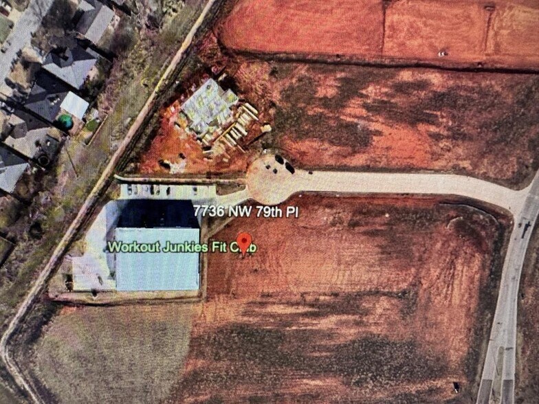 7736 NW 79th Pl, Oklahoma City, OK à vendre - Photo du bâtiment - Image 2 de 3