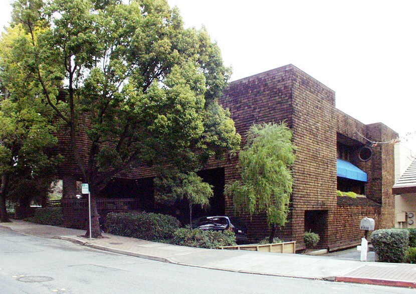 3620 Happy Valley Rd, Lafayette, CA à louer - Photo du bâtiment - Image 2 de 5