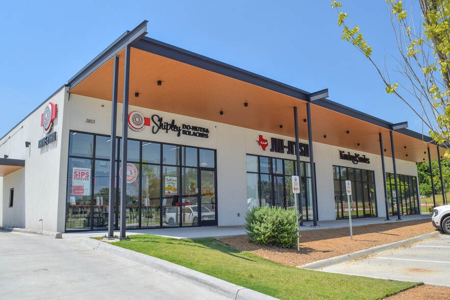 3801 Virginia Pky, McKinney, TX à vendre - Photo principale - Image 2 de 8