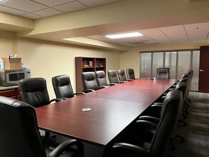 1135-317 S M St, Lincoln, NE for lease Interior Photo- Image 2 of 9