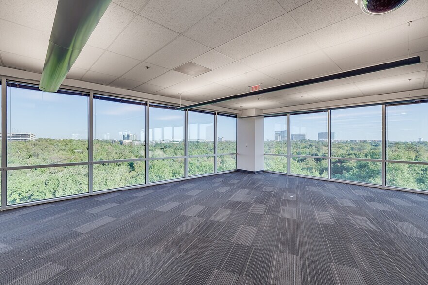 1301 E Lookout Dr, Richardson, TX à louer - Photo intérieure - Image 2 de 3