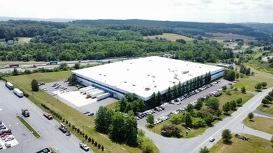 9775 Commerce Cir, Kutztown, PA for lease Interior Photo- Image 1 of 4