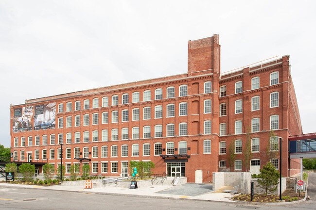 More details for 165 Thorndike St, Lowell, MA - Multifamily for Sale