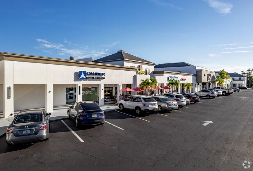 2901-2989 W Bay Dr, Belleair Bluffs, FL for lease - Building Photo - Image 3 of 5