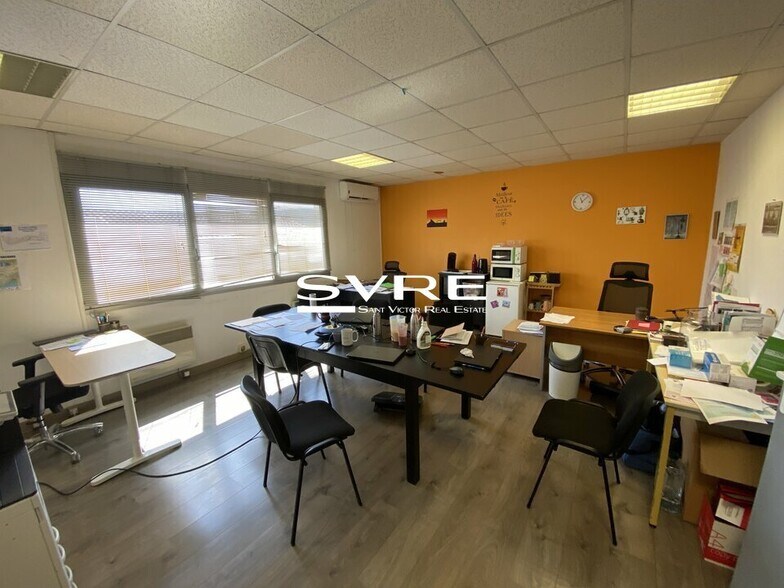 Office in Aubagne for lease - Interior Photo - Image 2 of 3