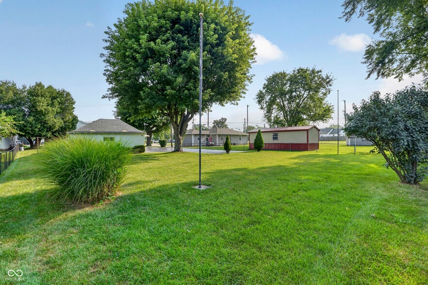 5037 W US Highway 52, New Palestine, IN for sale - Building Photo - Image 2 of 16