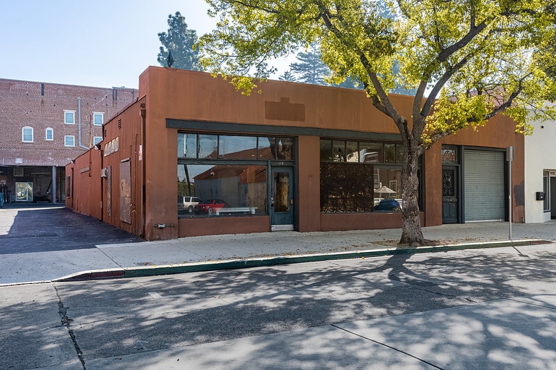 117-119 N Olive St, Orange, CA for lease - Building Photo - Image 2 of 8