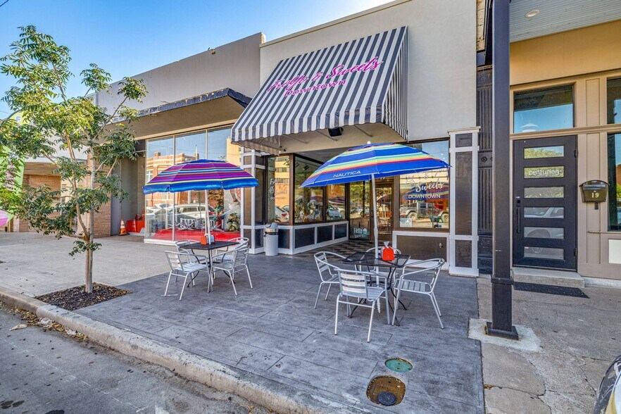 17 W Beauregard Ave, San Angelo, TX à vendre - Photo du bâtiment - Image 2 de 17