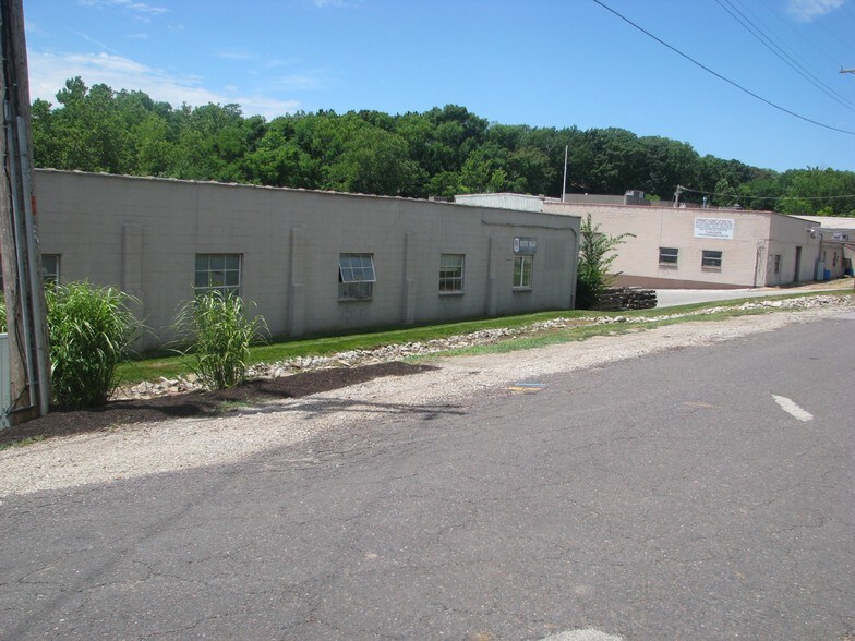 9531-9551 Watson Industrial Park, Crestwood, MO à vendre - Photo du bâtiment - Image 3 de 5