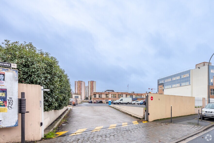 Flex dans Ivry-sur-Seine à louer - Photo du bâtiment - Image 2 de 15