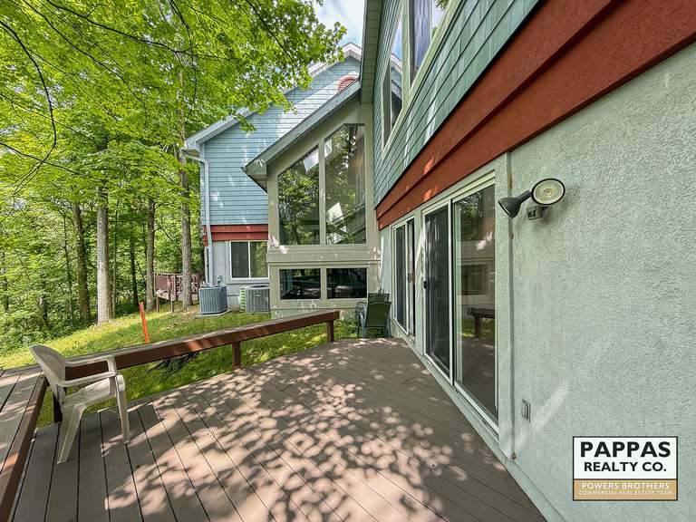 4831 Darrow Rd, Stow, OH à louer - Photo du bâtiment - Image 2 de 5