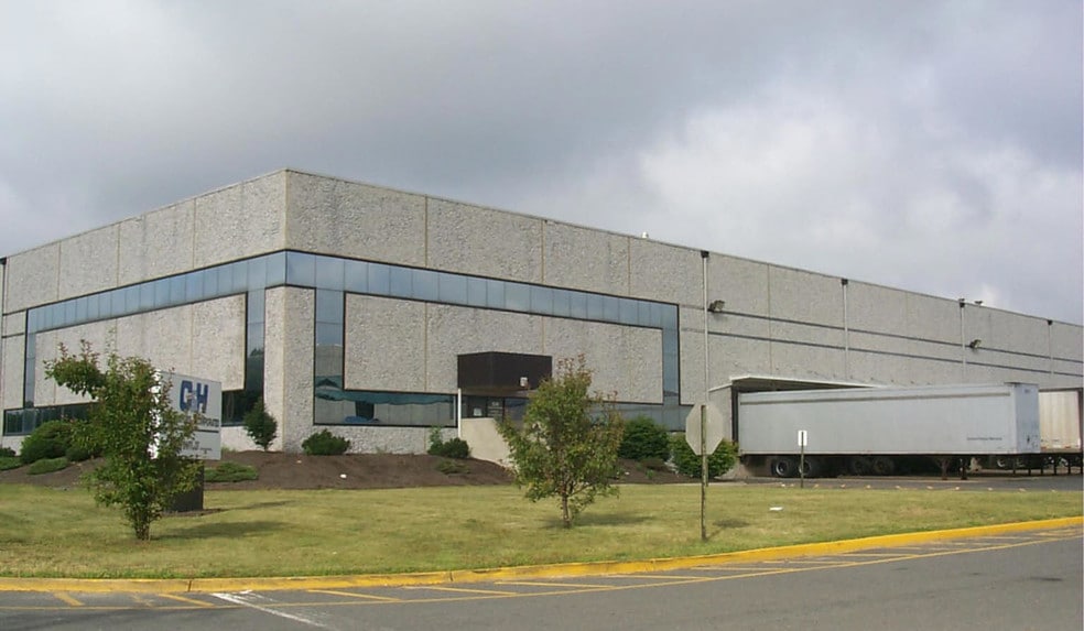 240-290 Heller Park Ct, Dayton, NJ for lease - Building Photo - Image 3 of 12