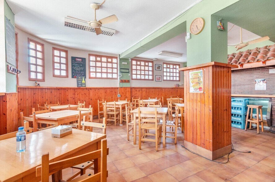 Calle Feijoó, 42, Gijón, Asturias for sale - Interior Photo - Image 1 of 34