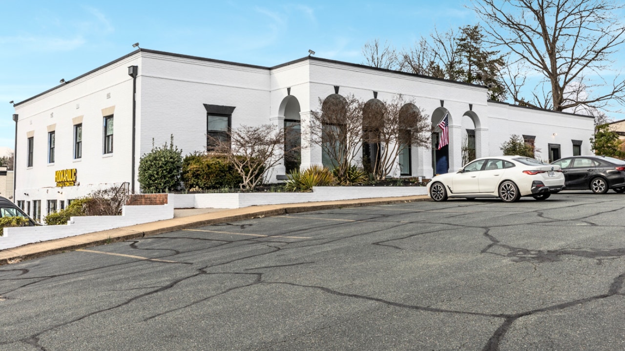 490 Westfield Rd, Charlottesville, VA à vendre Photo principale- Image 1 de 76