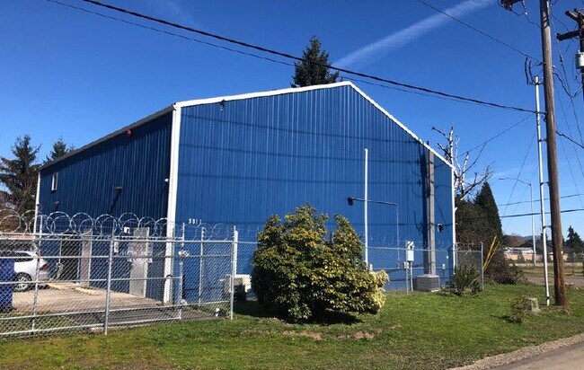 More details for 3811 Cross St, Eugene, OR - Industrial for Sale