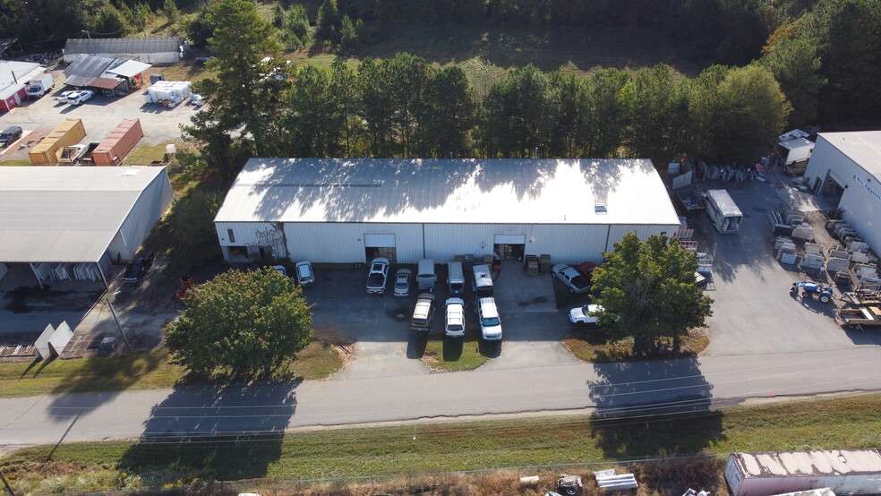 4366 Burnwood Trl, Denver, NC for lease - Building Photo - Image 2 of 5