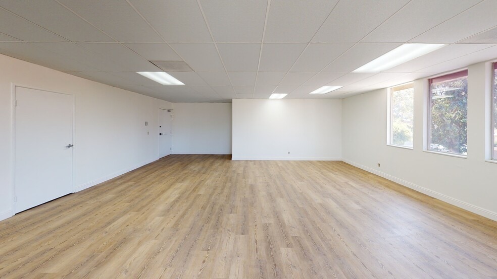 3662 Katella Ave, Los Alamitos, CA à louer - Photo intérieure - Image 3 de 22