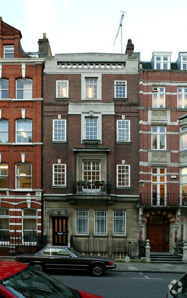 43-45 Queen Anne St, Londres à louer - Photo principale - Image 1 de 11