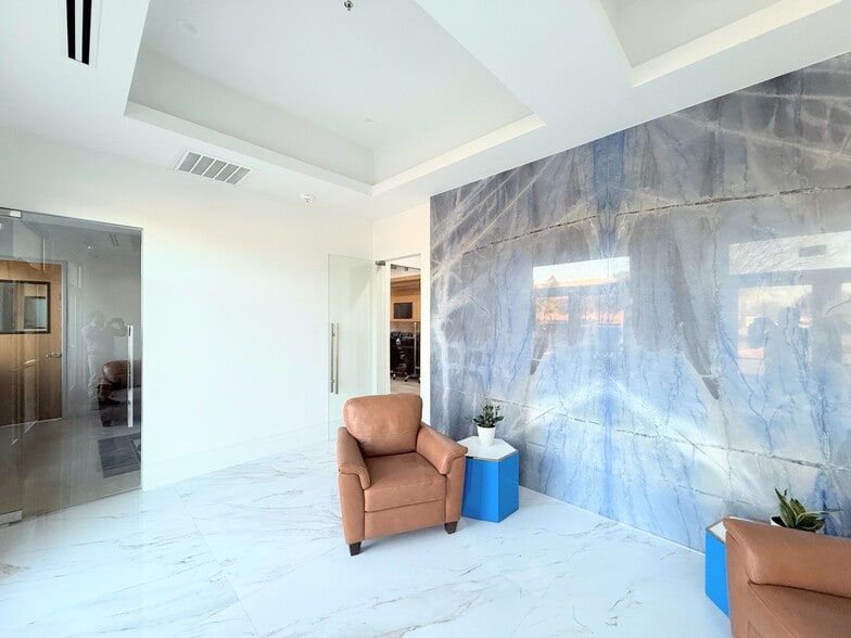 4116 W Spring Creek Pky, Plano, TX for lease - Interior Photo - Image 3 of 26