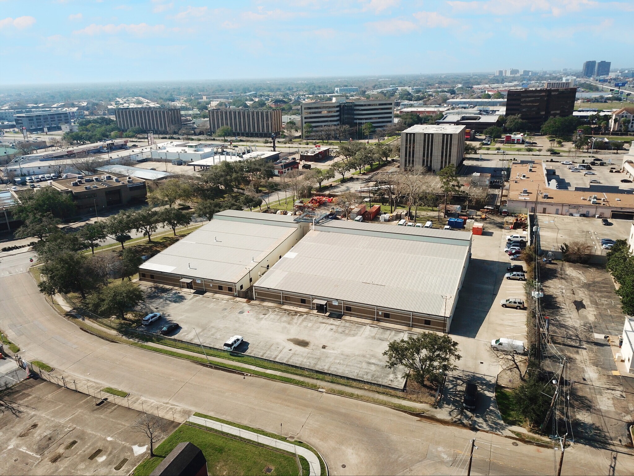 6080 Hooton St, Houston, TX for lease Building Photo- Image 1 of 4