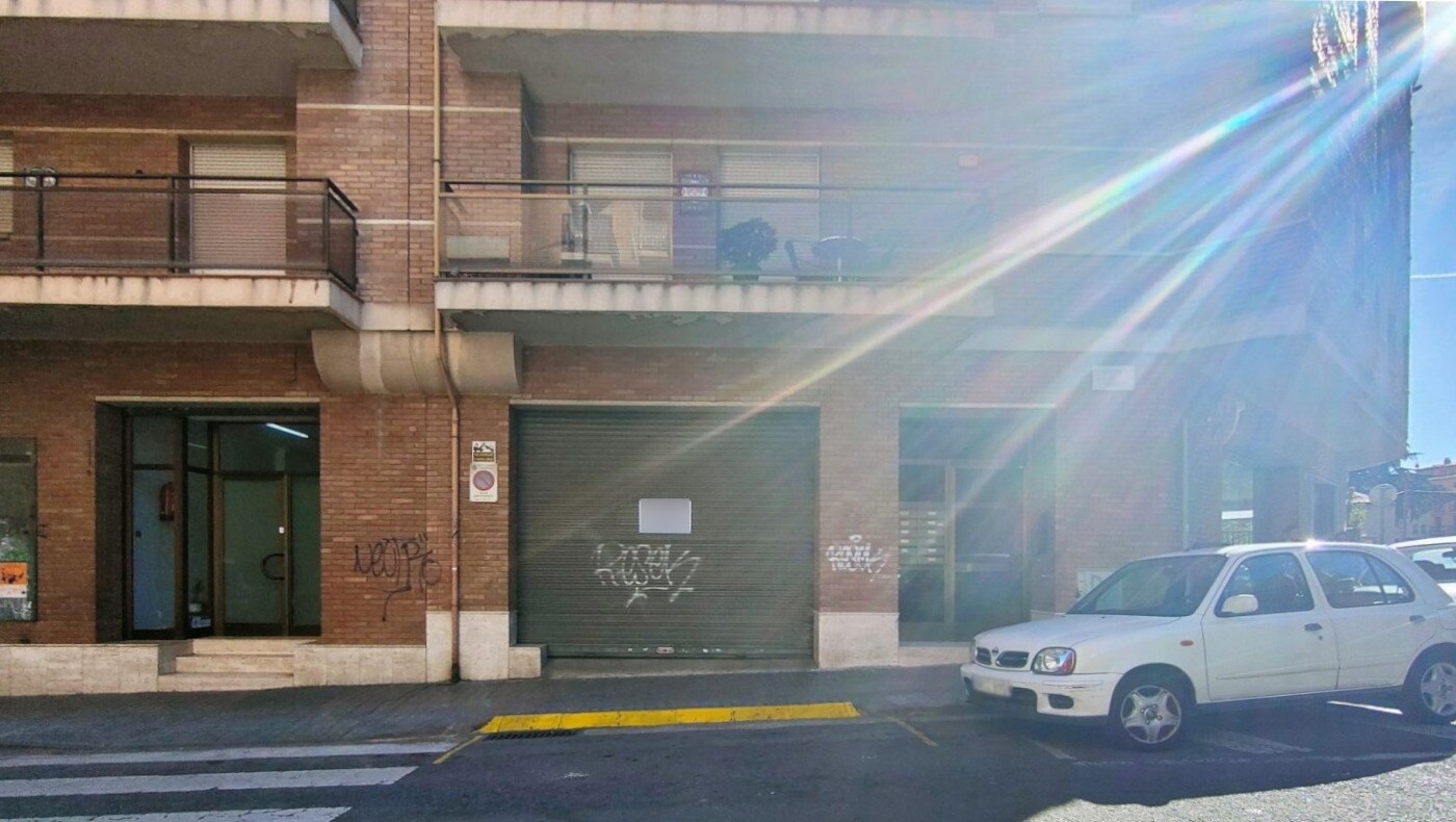 Commerce de détail dans Manresa, Barcelona à louer Photo intérieure- Image 1 de 2