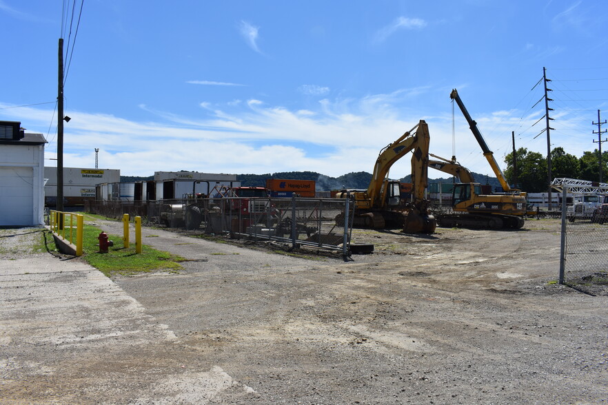 2420 Gallia St, Portsmouth, OH for sale - Building Photo - Image 3 of 8