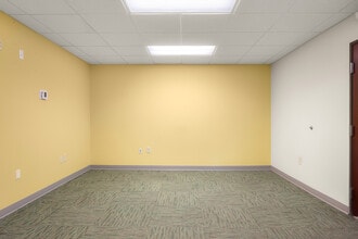 1015 3rd St, Columbus, IN à louer Photo intérieure- Image 2 de 22