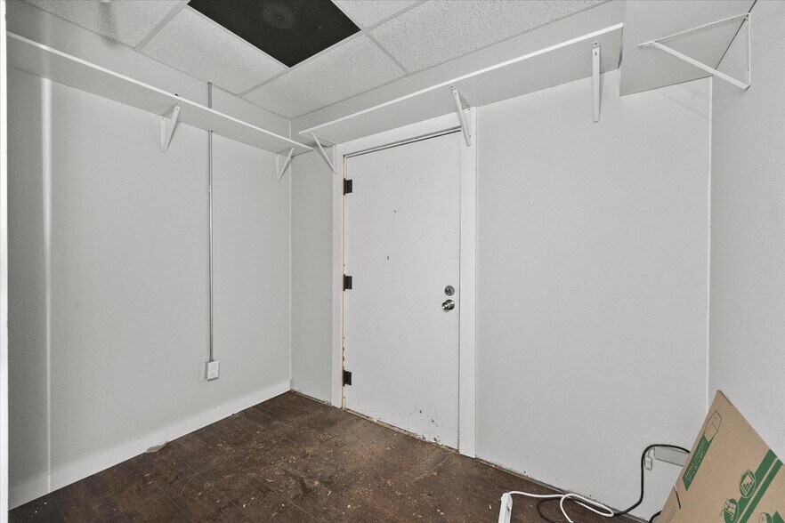 2108 Monroe St, Commerce, TX à louer - Photo du bâtiment - Image 2 de 38