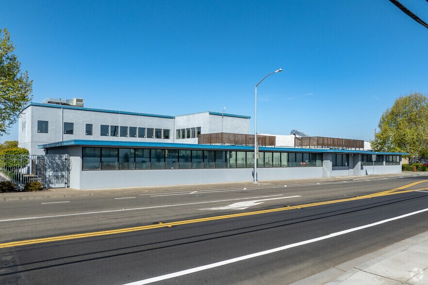 2661 Alvarado St, San Leandro, CA à louer - Photo du bâtiment - Image 1 de 13