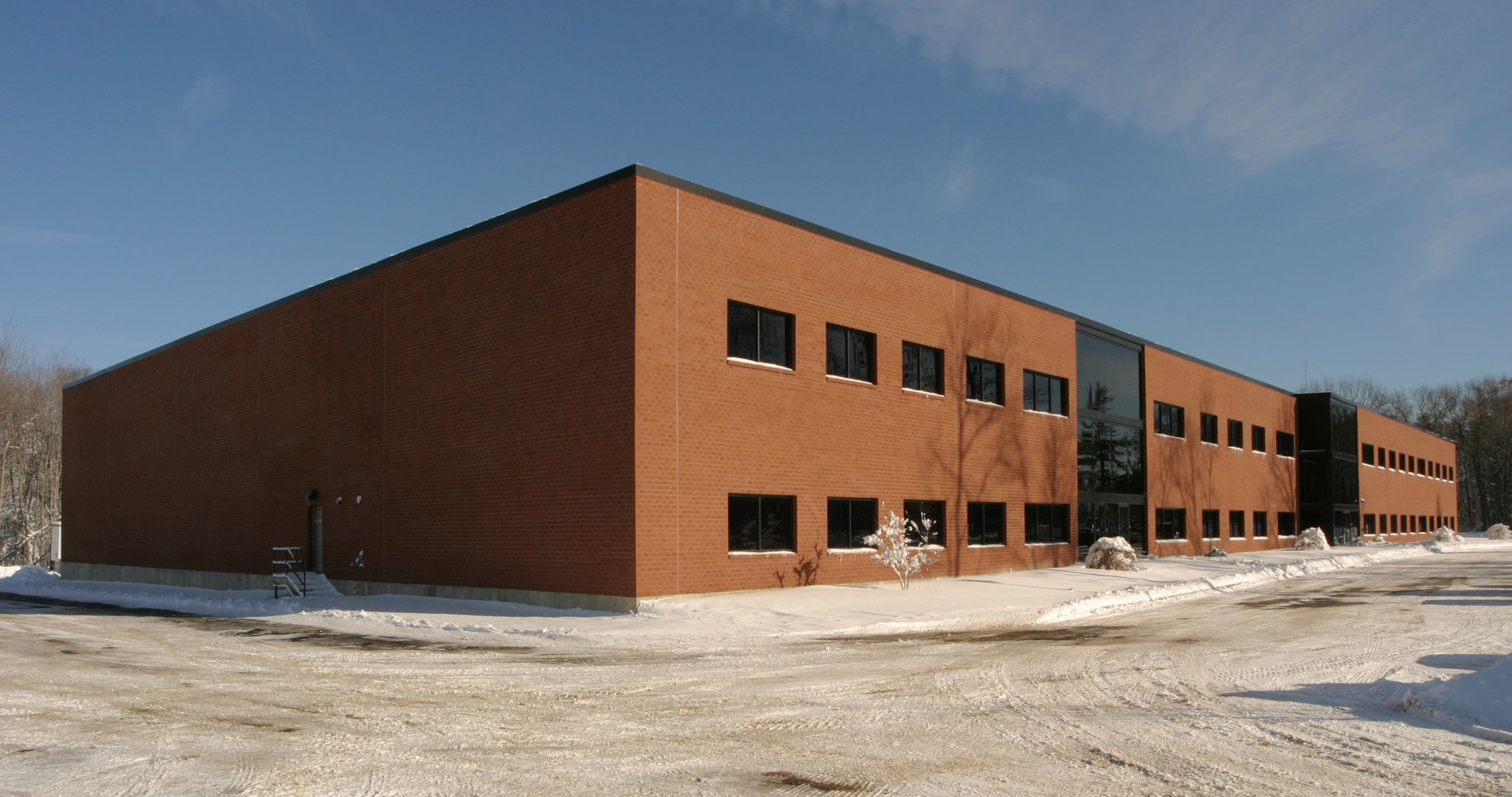 370 Paramount Dr, Raynham, MA for sale Primary Photo- Image 1 of 1